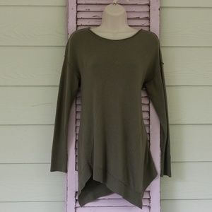 💗 CHICO'S Long Sleeve Asymmetric Sweater Olive M